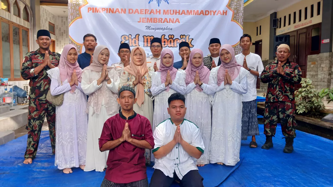 PDM Jembrana Gelar Sholat Idul Fitri 1446 H, Mempertahankan keimanan di era digital dan Kepedulian