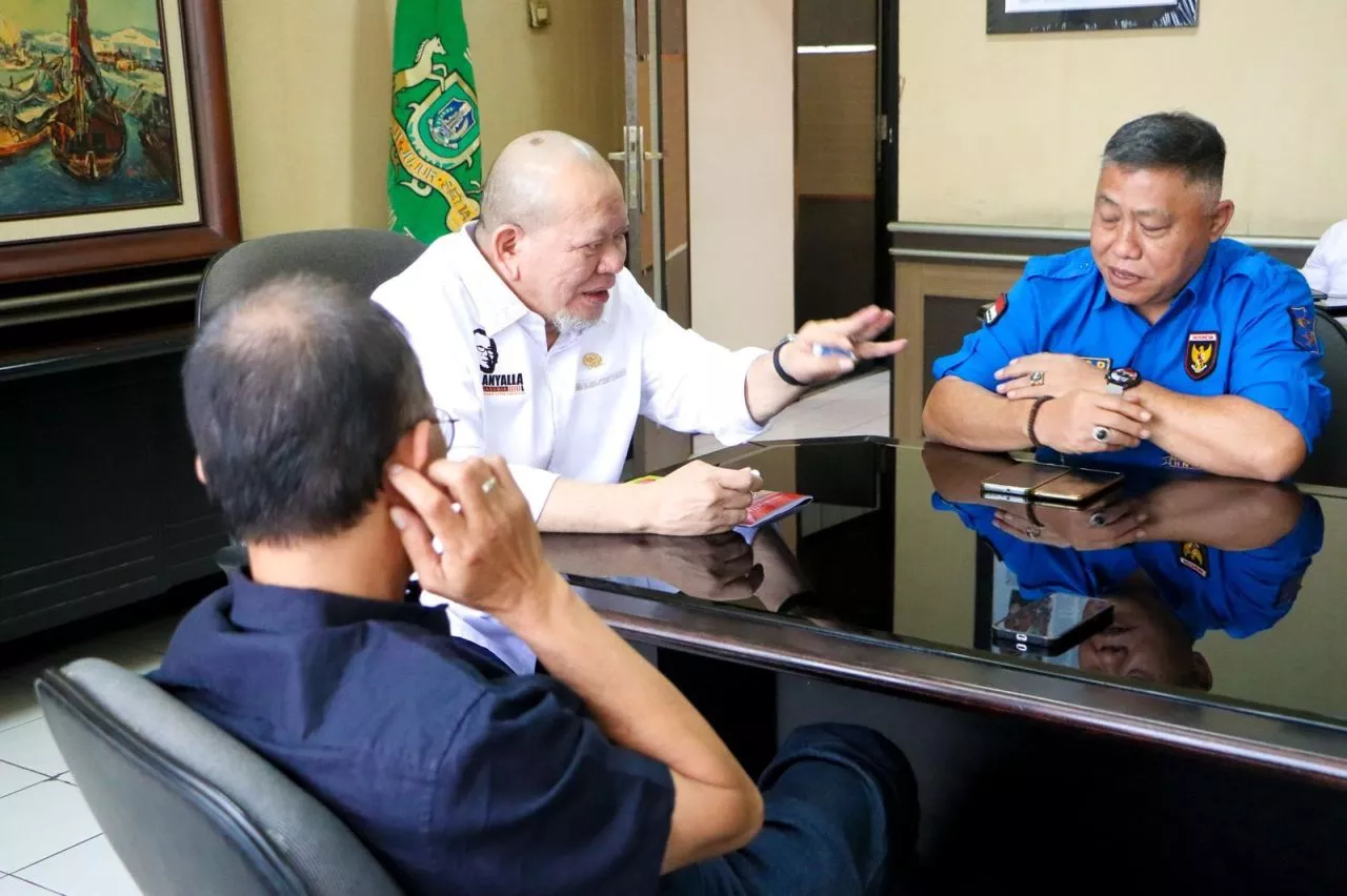 Terima Aduan Nelayan Soal Surabaya Waterfront Land, LaNyalla Sebut Keadilan Harus Jadi Ukuran