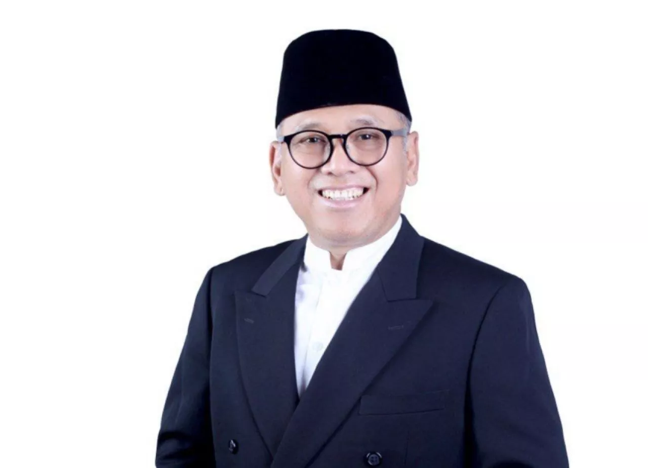 AGAMA DI BIBIR, KORUPSI DI TANGAN