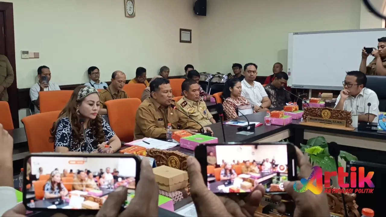 Komisi D DPRD Surabaya Tanggapi Dugaan Penahanan Ijazah oleh UD Sentosa Seal