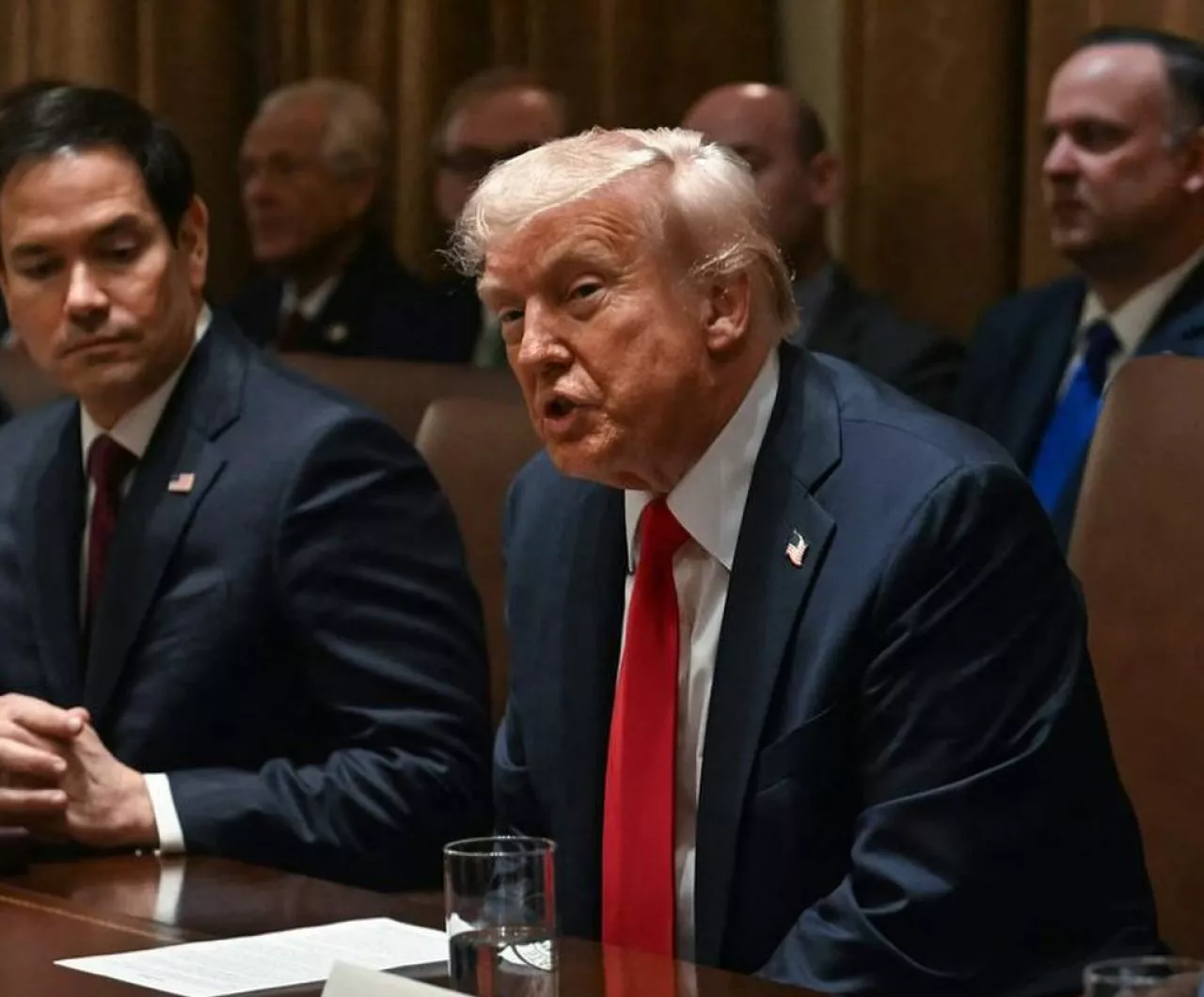 Trump Naikkan Tarif Impor, China dan Prancis Ambil Sikap Tegas, AS Diguncang Gelombang Protes