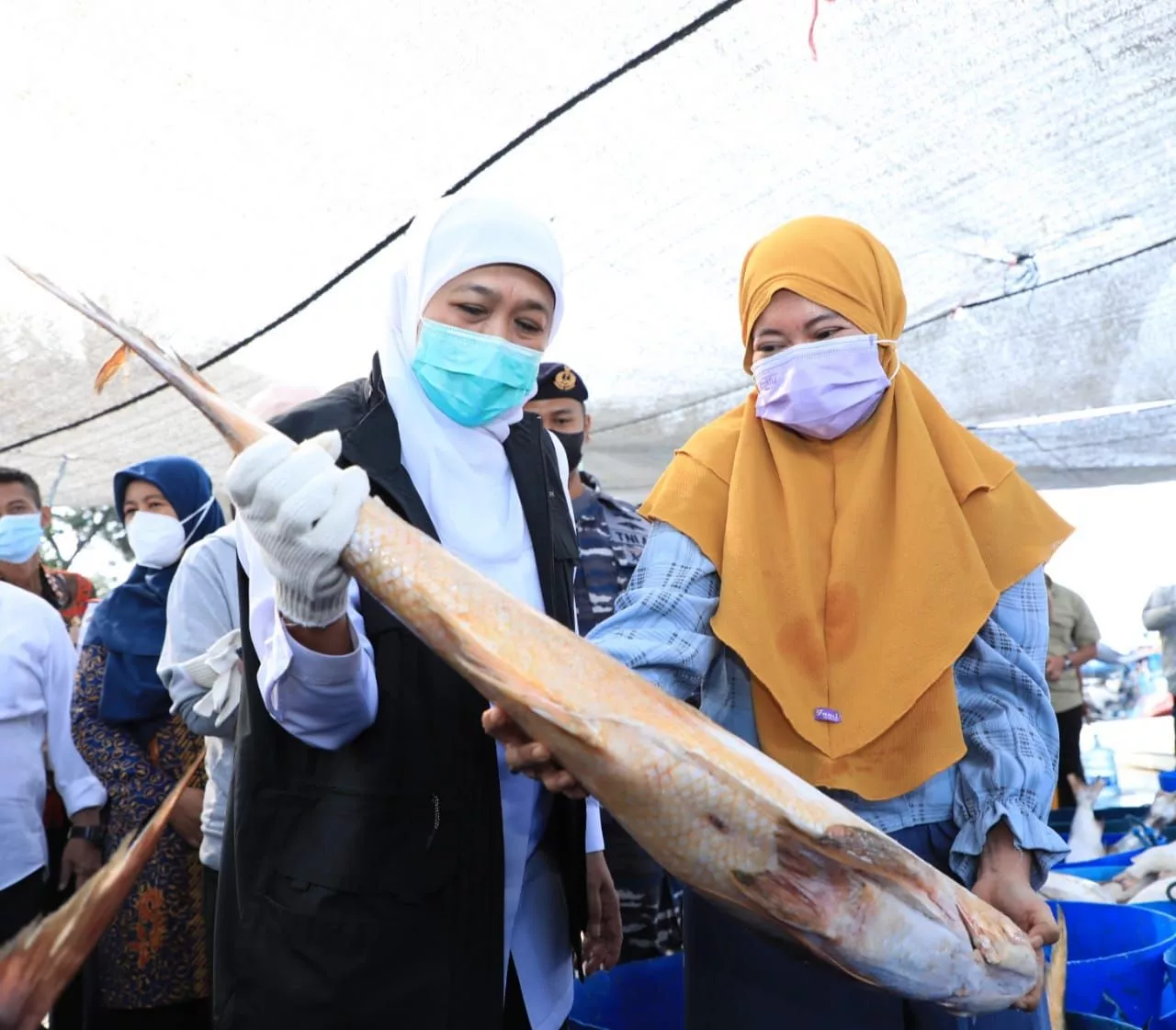 Khofifah Indar Parawansa Apresiasi Peran Nelayan Jatim, Dorong Ekonomi Biru untuk Ketahanan Pangan