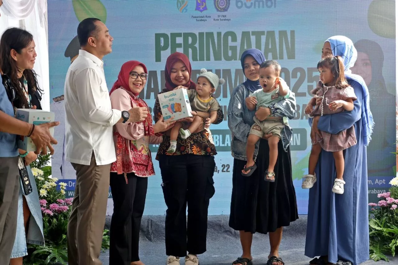 Wali Kota Eri Cahyadi Imbau Warga Surabaya Tak Gunakan Popok Bayi dan Pembalut Sekali Buang