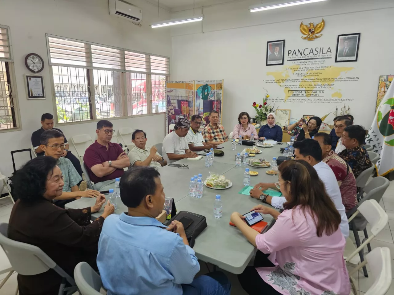 Rapat Koordinasi Jelang Peresmian Taman Bhinneka Nusantara di Surabaya