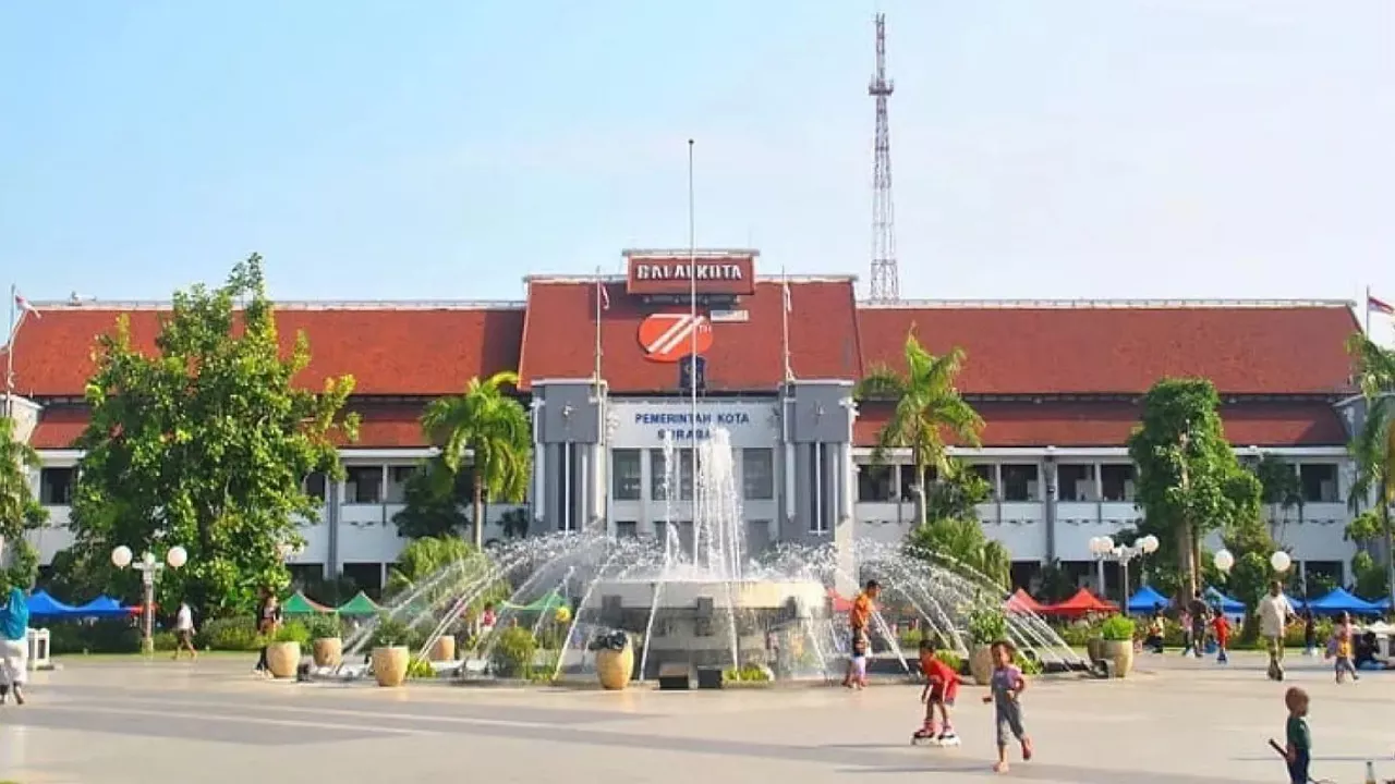 Banyak Salah Sasaran, Pemkot Surabaya Evaluasi Beasiswa Pemuda Tangguh 2026