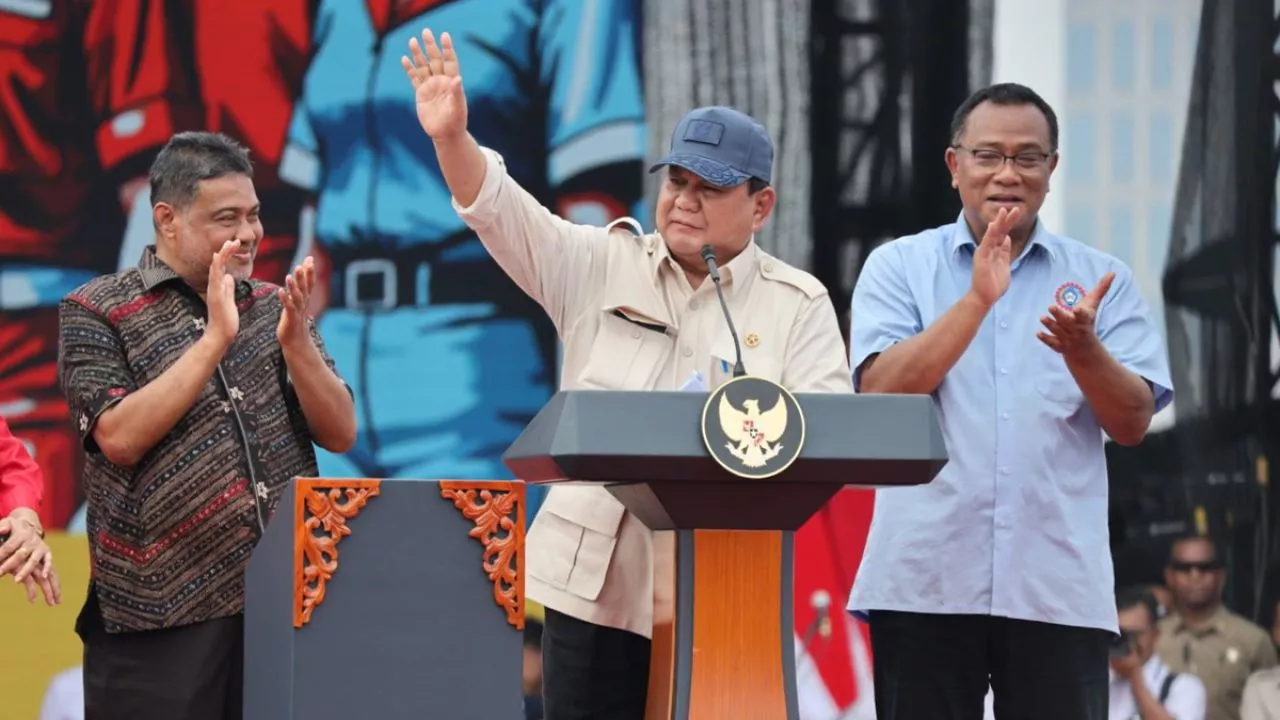 Pidato Prabowo Subianto pada May Day Monas Penuh Emosional “Saya Rela Mati untuk Rakyat”