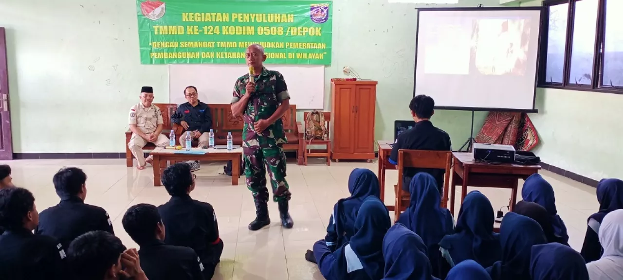 Penyuluhan TMMD Non Fisik Ke-124 di SMK Assalam Depok: Bangun Semangat Bela Negara di Kalangan Pelajar
