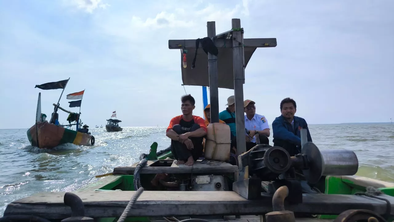 PLN UP2B Jawa Tengah dan Yogyakarta Dukung Transformasi Energi Bersih di Pesisir Demak Lewat Program Electrifying Marine