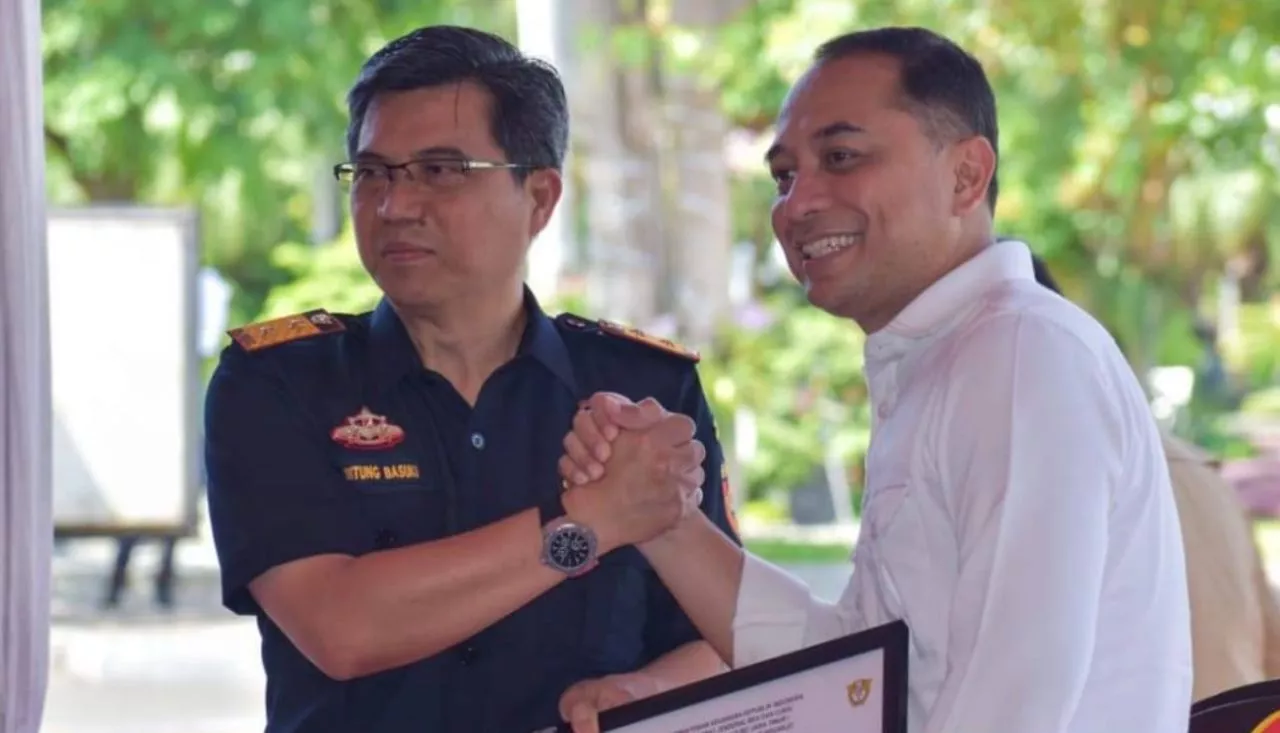 Pemkot Surabaya dan Bea Cukai Musnahkan 11,1 Juta Batang Rokok Ilegal Senilai Rp16,6 Miliar