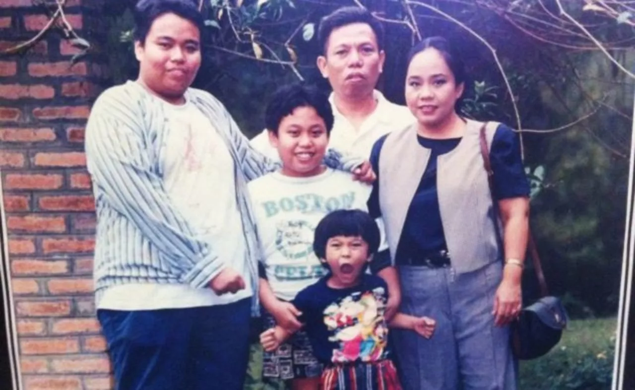 Kisah Cinta Dono Warkop DKI dan Titi Kusumawardhani, Terhubung Lewat Permainan Jailangkung