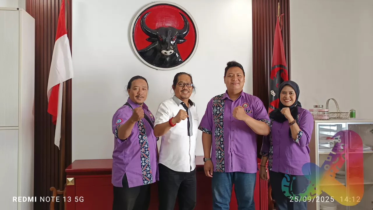 FSP Parekraf Surabaya Audensi ke Fraksi PDIP-PAN Tentang Perda Ekraf 2025:Kami Tak Pernah Dilibatkan