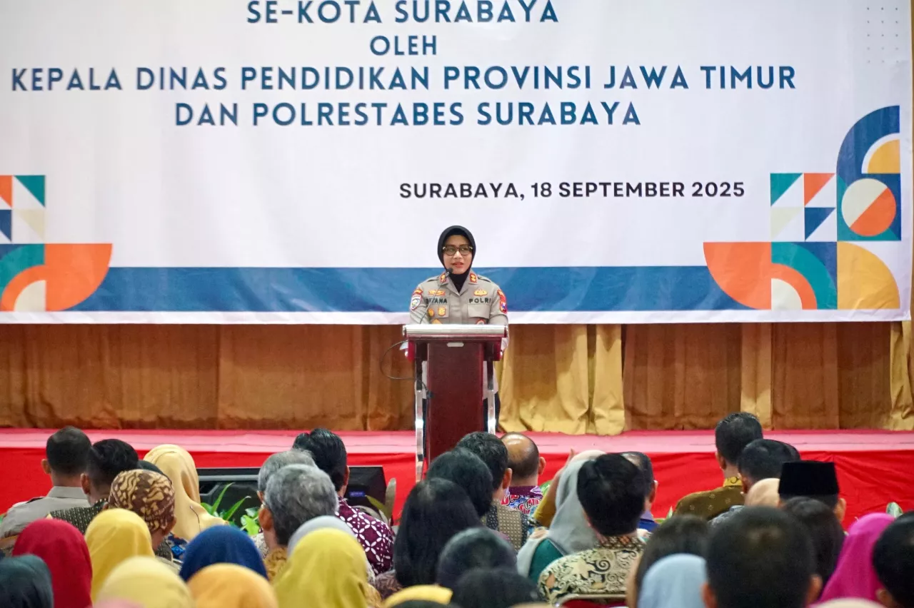 Kadindik Jatim: Sekolah Harus Jadi Benteng Moral, Bukan Sekadar Pengejar Nilai Akademik