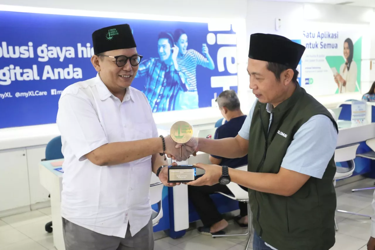 Forkom Jurnalis Nahdliyin Anugerahkan “Tokoh Muda Nahdliyin Inspiratif 2025” kepada Dodik Ariyanto