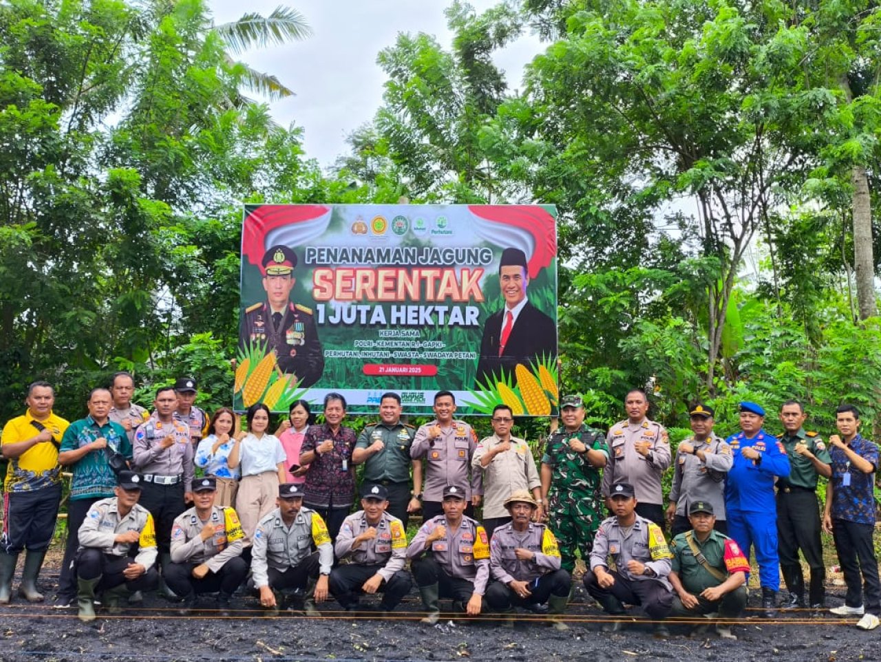 Dukung swasembada pangan nasional, Penanaman Jagung Serentak Dilaksanakan di Tegalbadeng Barat