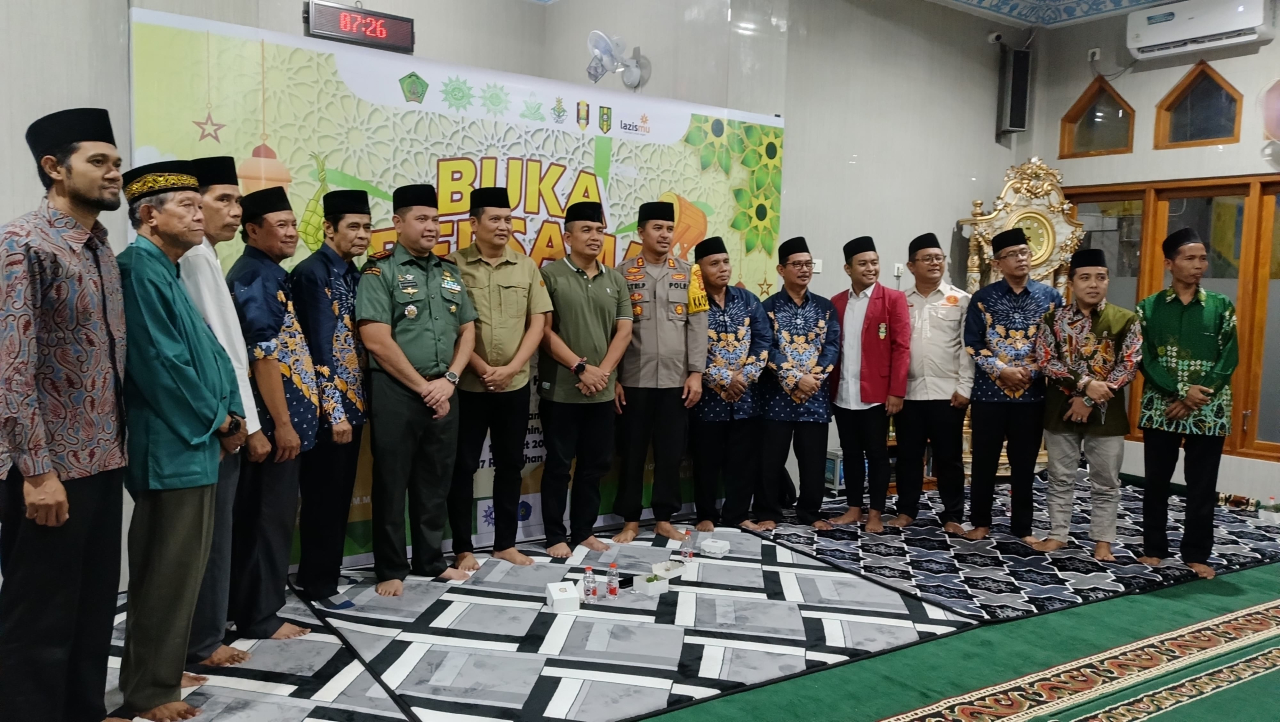 Buka Puasa Bersama PD Muhammadiyah Bersama Bupati dan Wakil Bupati Jembrana: Merajut Kebersamaan