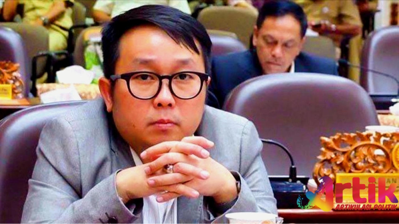 William wirakusuma anggota komisi D DPRD Surabaya.