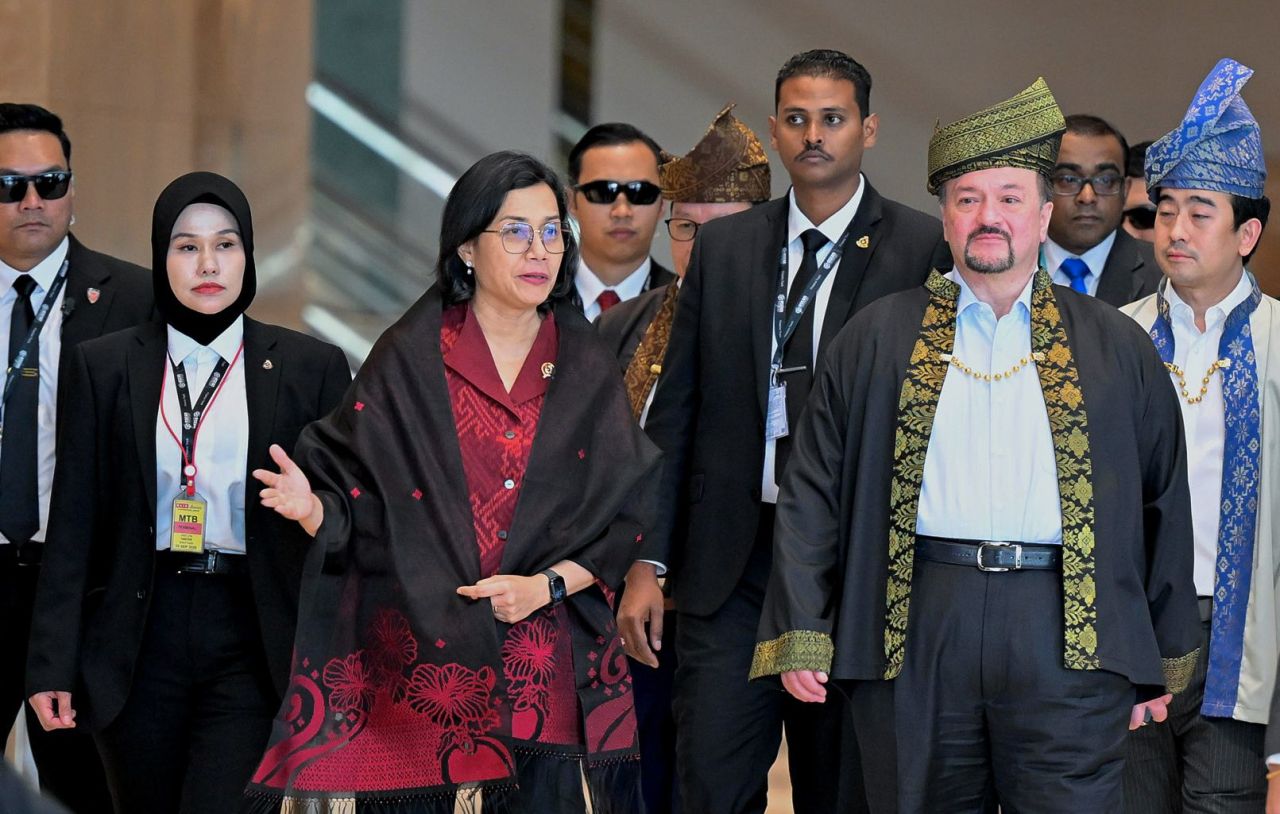 Pertemuan Menteri Keuangan ASEAN di Kuala Lumpur membahas dampak perang dagang Amerika Serikat-China, Sumber Foto dari akun facebook Sri Mulyani.