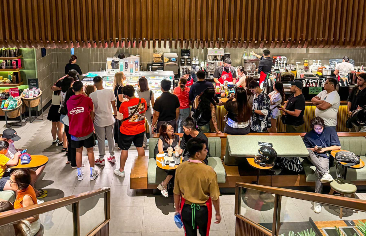 Tidak Memenuhi Kebutuhan Pekerja, Serikat Pekerja Starbucks AS Tolak Kenaikan Gaji Tahunan 2%