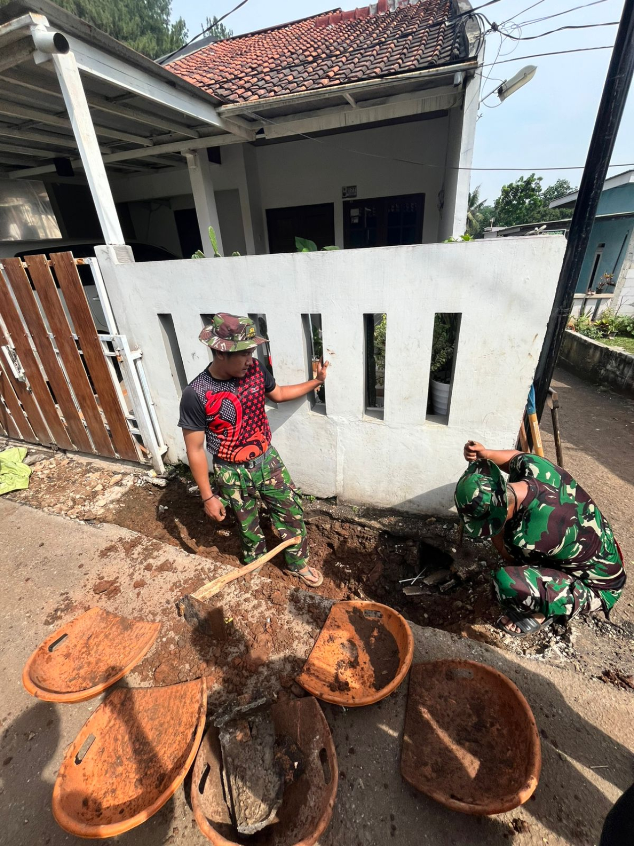Hari Ketujuh TMMD Kodim 0508 Depok dan Kodam Jaya Genjot Pembangunan Infrastruktur di Cimanggis