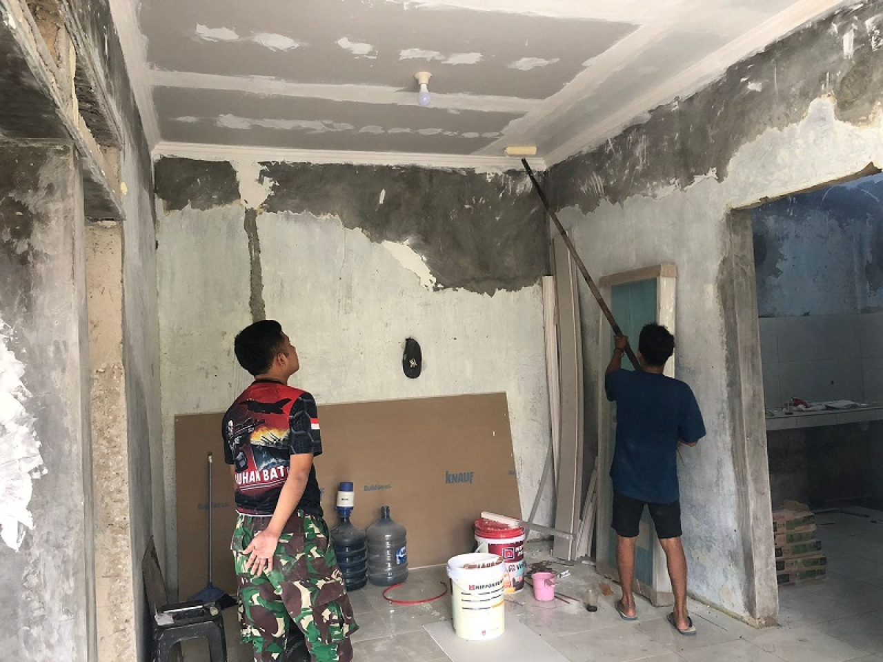 Betonisasi selesai, TMMD Depok kejar target pembangunan tiga rumah tak layak huni