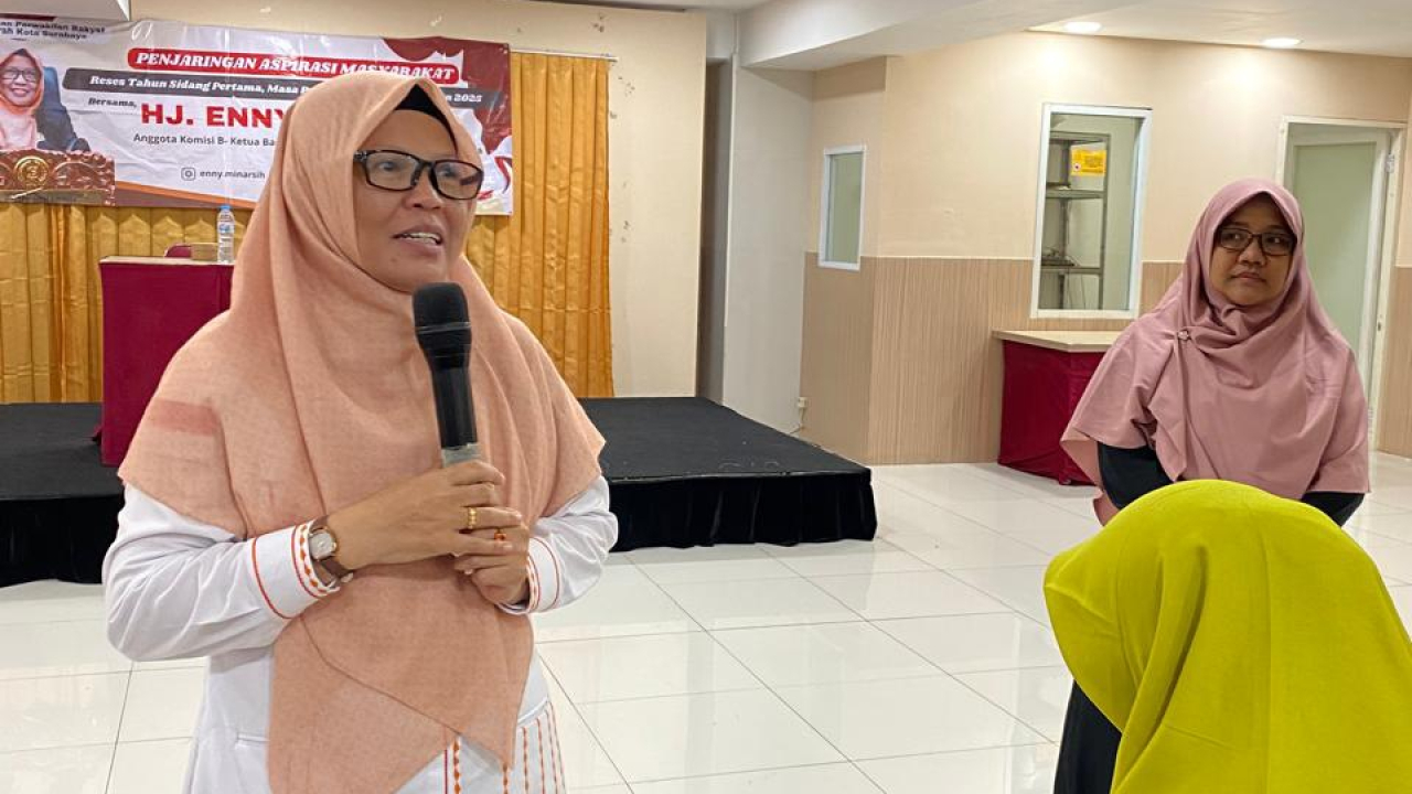 Srikandi Politisi PKS Surabaya Enny Minarsih.