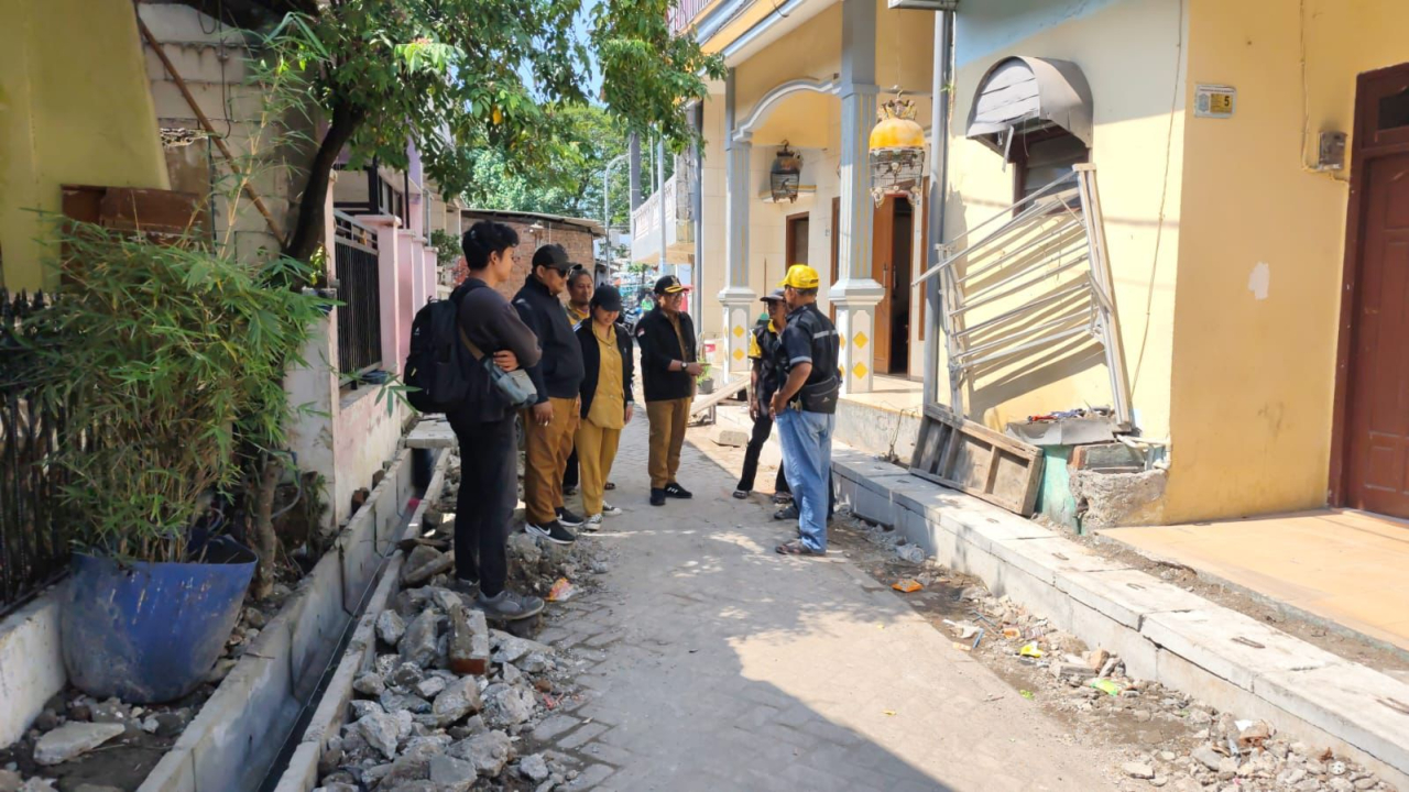 Lurah Matlilla tinjau pengerjaan proyek (Doc Rudy)