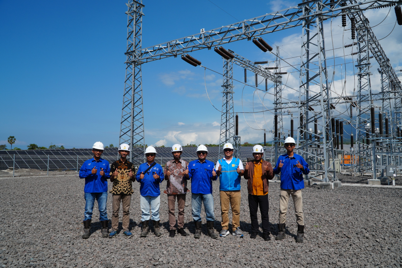 Sinergi PLN UP2B Bali dan PLTS Bali Timur Hadirkan Listrik dengan Energi Bersih untuk Masyarakat Pulau Dewata