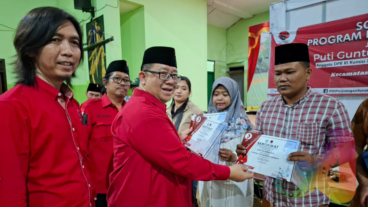 Lewat PIP, PDIP Surabaya Ringankan Beban Pendidikan Siswa dari Keluarga Tidak Mampu