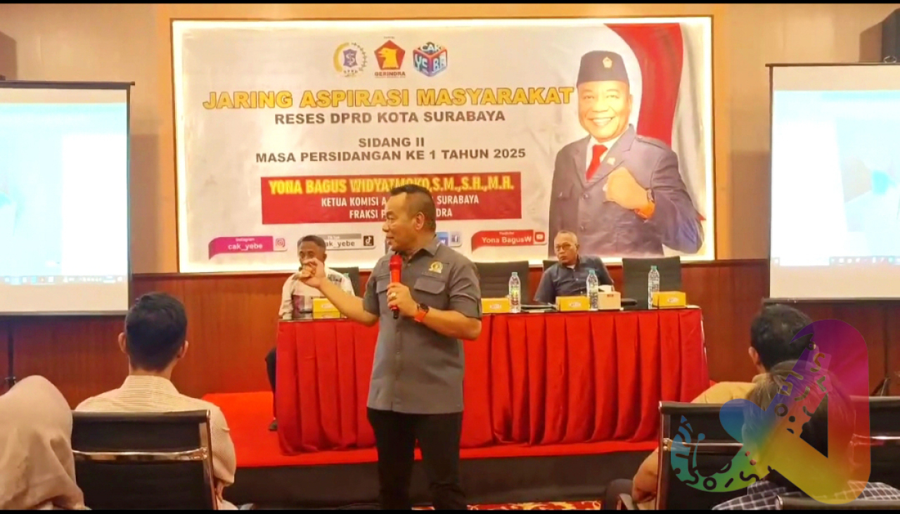 Ketua Komisi A DPRD Surabaya Yona bagus widyatmoko. (Doc. Rudy)