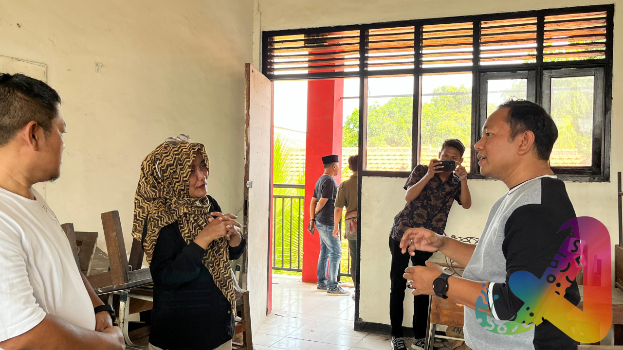 Suasana didalam ruang Kelas SDN Sidotopo IV/51 Surabaya