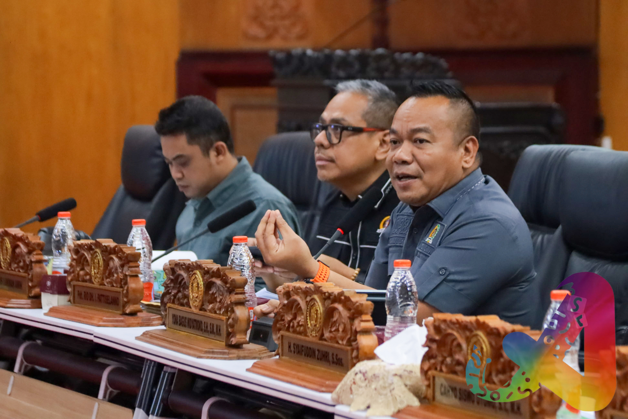 Ketua komisi A DPRD Surabaya Yona Bagus Widyatmoko. (Doc. Rudy)