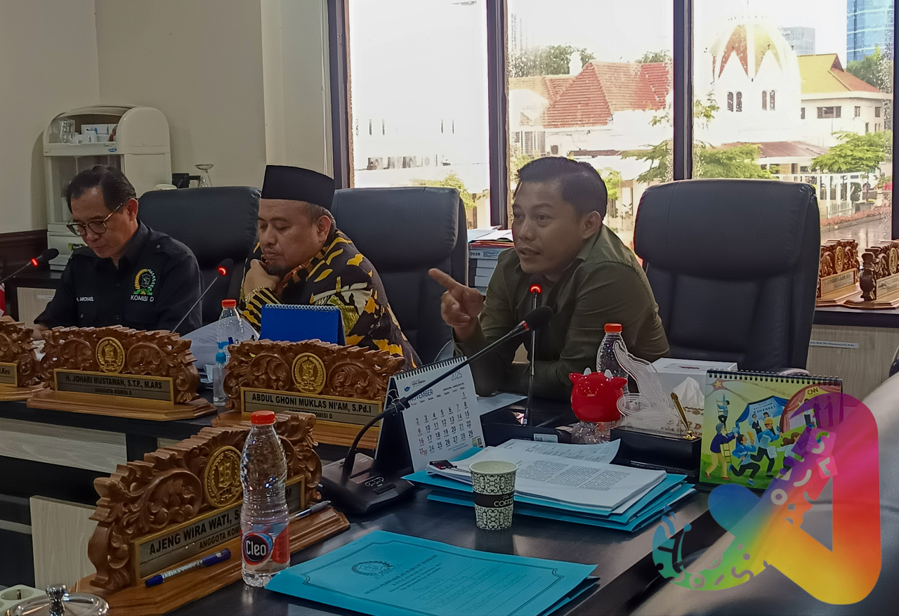 Abdul Ghoni Muklas Ni'am (kanan) Legislator Muda PDI Perjuangan Surabaya(doc.rudy)