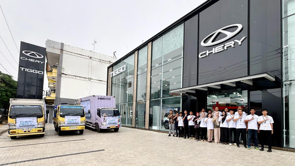 Chery Salurkan Bantuan Rp1 Miliar untuk Korban Banjir dan Longsor di Tiga Provinsi