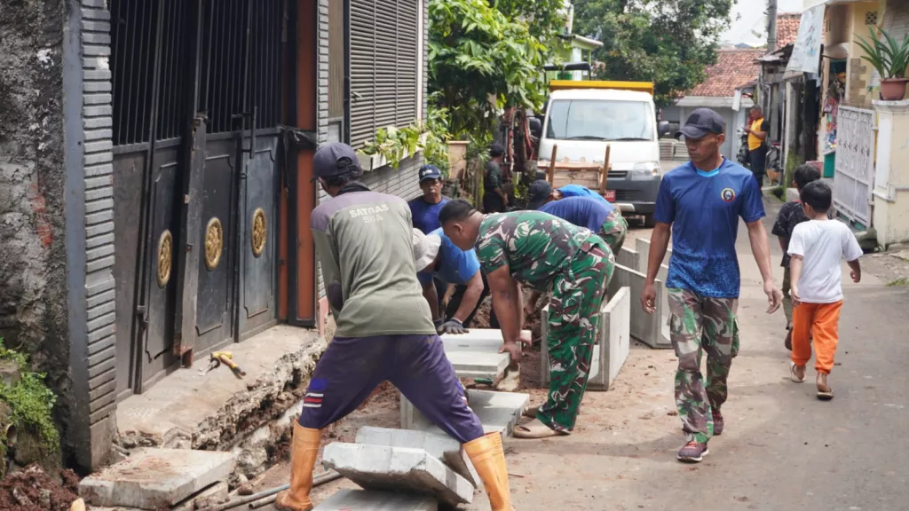 Drainase 200 Meter Capai 64 Persen, Danki Satgas TMMD: Upaya Nyata Cegah Genangan di Sukamaju