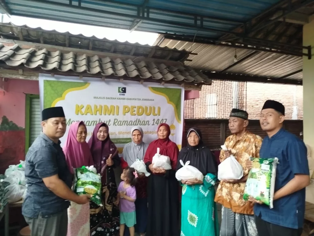 KAHMI Peduli Sambut Ramadhan 1447 H, Berbagi Paket Sembako untuk Lansia dan Anak Yatim