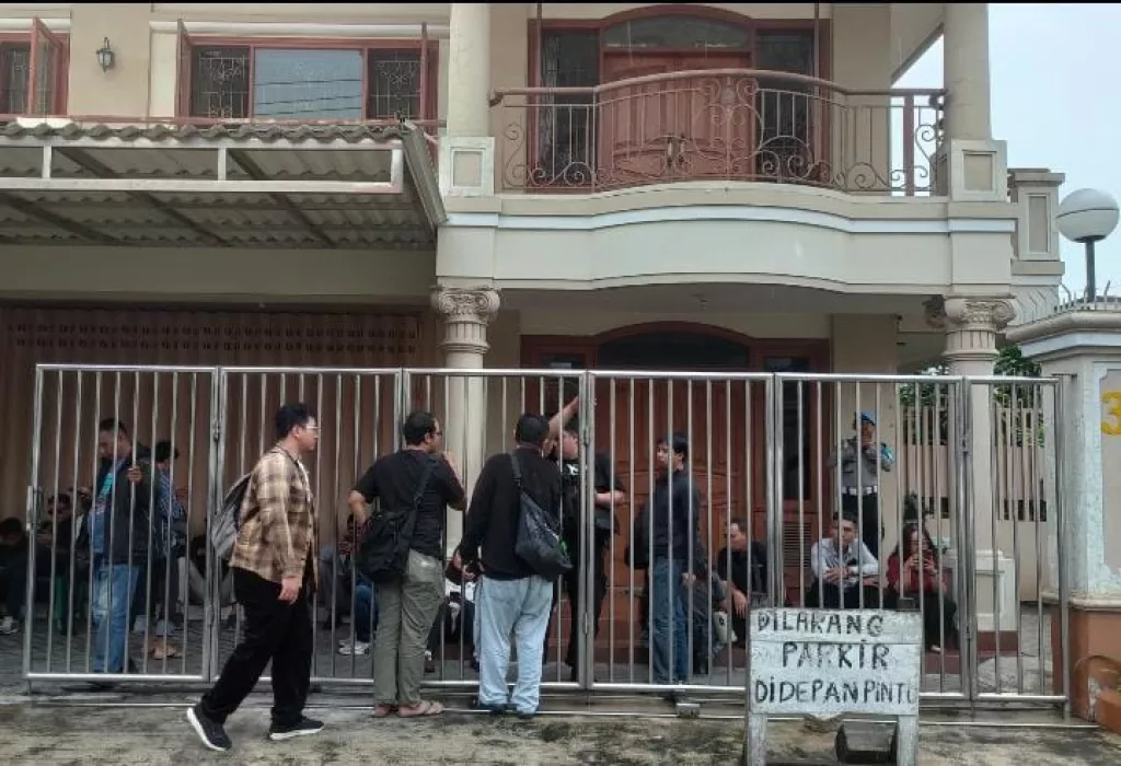 Penggeledahan Rumah di Surabaya Terkait TPPU Emas Ilegal, Negara Rugi Rp25,8 Triliun
