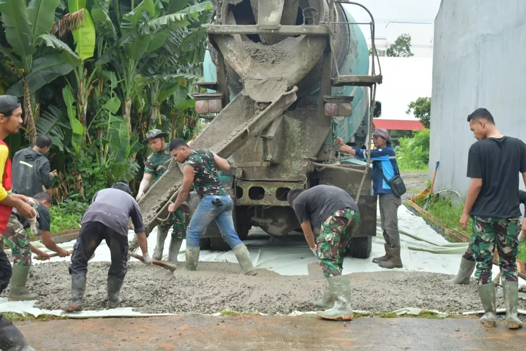 H+11 TMMD Ke-127, Progres Pengerasan Jalan Tirtajaya Tembus 57 Persen