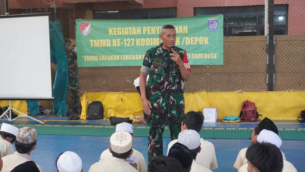 TMMD Ke-127 Kodim 0508/Depok Bekali Pelajar SMK Arridho Wawasan Kebangsaan dan Bahaya Narkoba