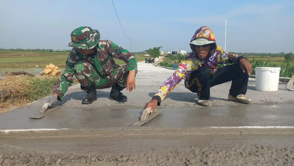 Betonisasi Jalan TMMD 128 Capai 66,31 Persen, Akses Warga Desa Godo Kian Membaik