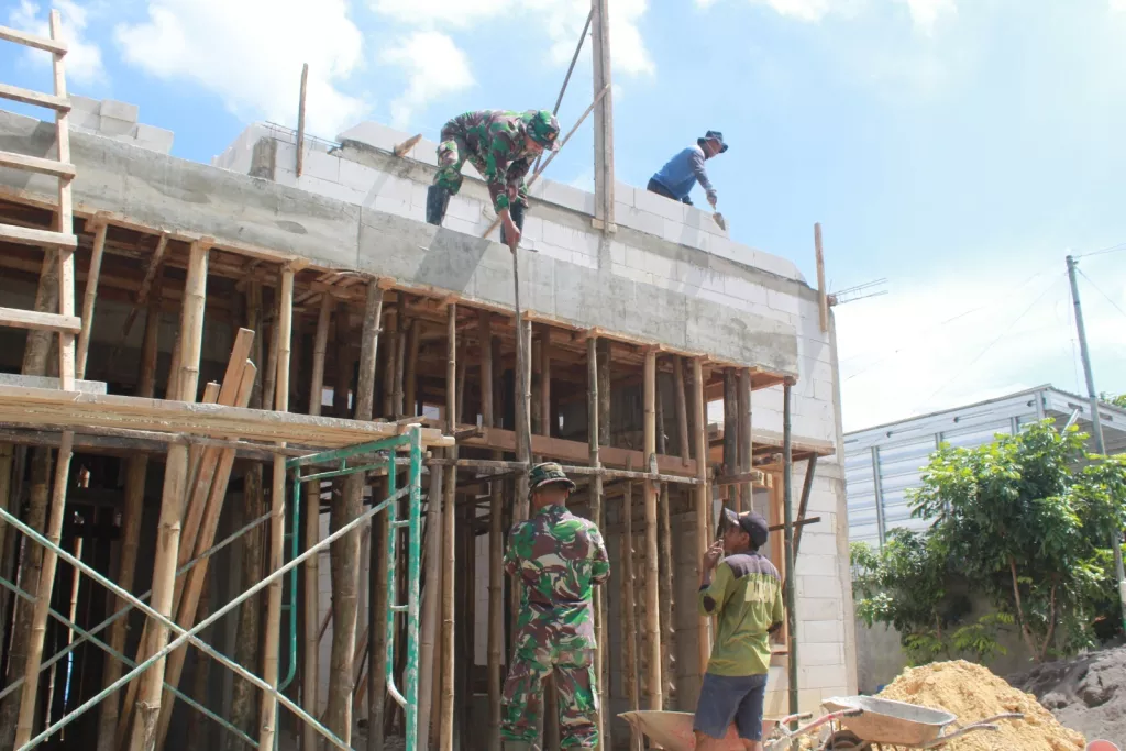 TMMD Reguler ke-128 Kodim Pati: TNI dan Warga Desa Godo Kompak Percepat Renovasi RTLH