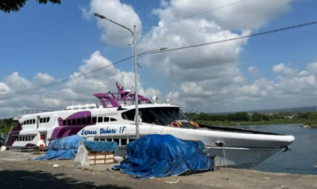 Setahun Layani Rute Banyuwangi–Denpasar, Kapal Cepat Express Bahari 1F Resmi Hentikan Operasional