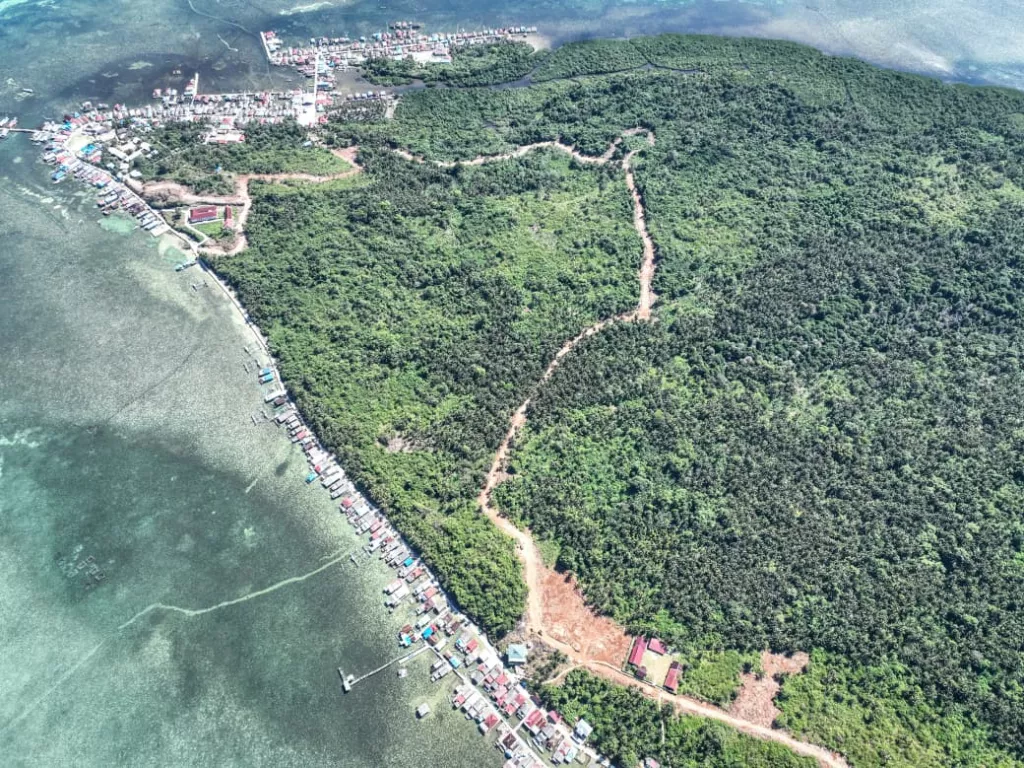 Masyarakat Kepulauan Umbele Bersyukur, Jalan yang Selama Ini Dinantikan Kini Terwujud