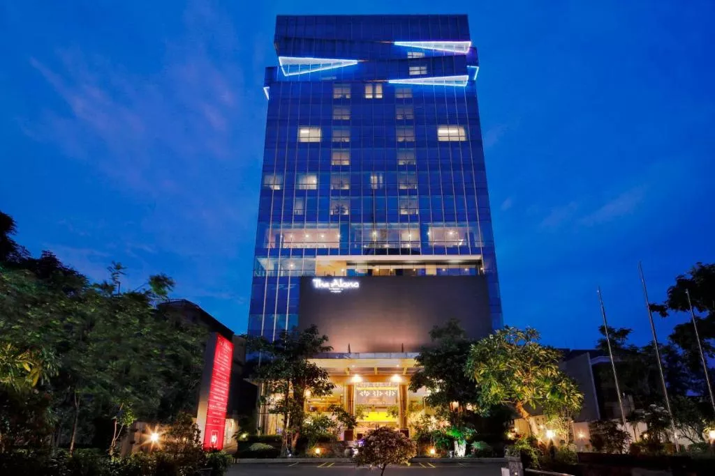 Rekomendasi Hotel di Surabaya Selatan, Nyaman Buat Bisnis, Seru Buat Anak
