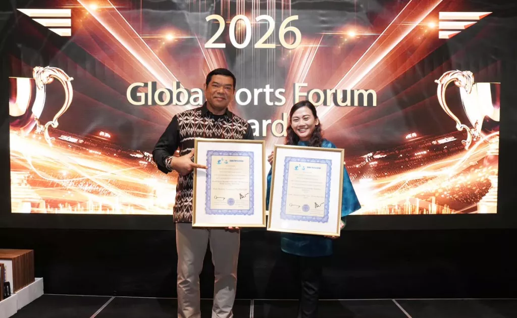 Terminal Teluk Lamong Raih Dua Penghargaan Internasional di Singapura