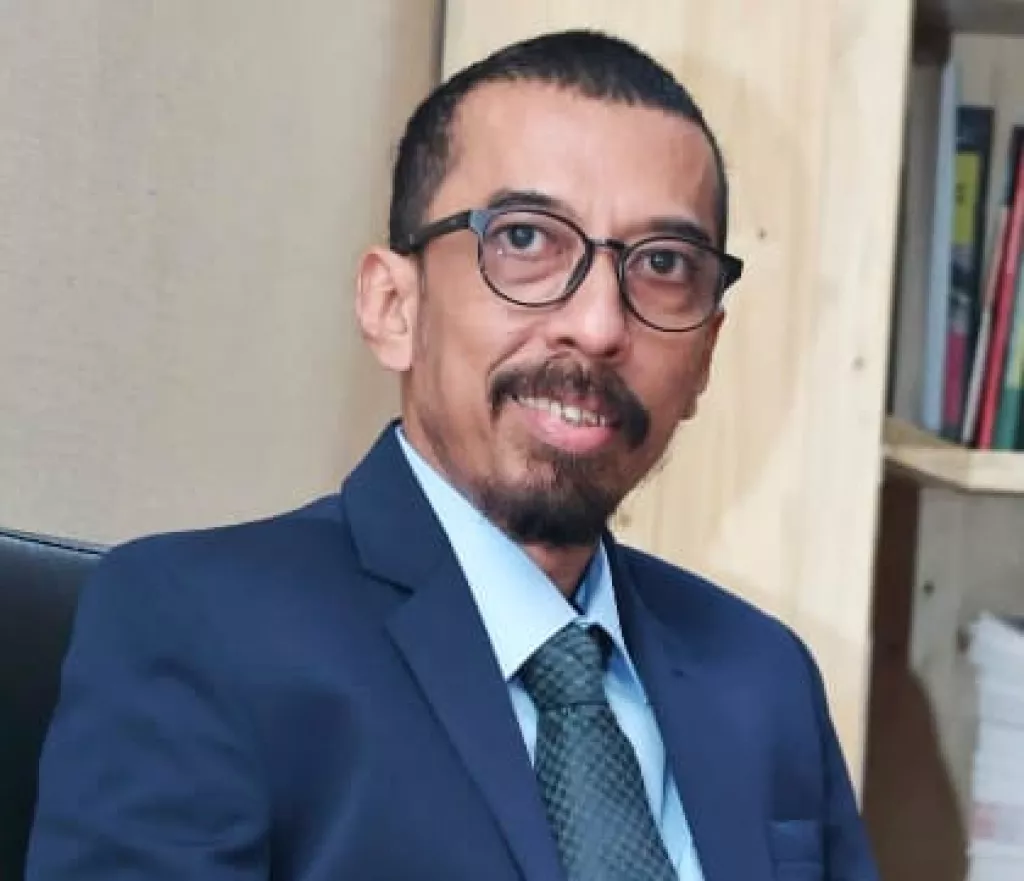 Menko Sugiono dan Tembakau