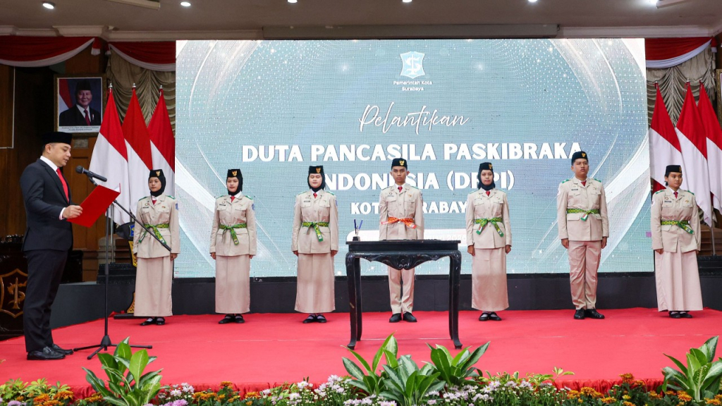 Duta Pancasila Resmi Dilantik, Wali Kota Surabaya Harapkan Jadi Agen Perubahan