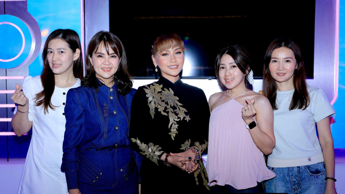 Tetap Eksis di Dunia Bisnis, Inul Daratista Buka Cabang Baru Family KTV di Batam