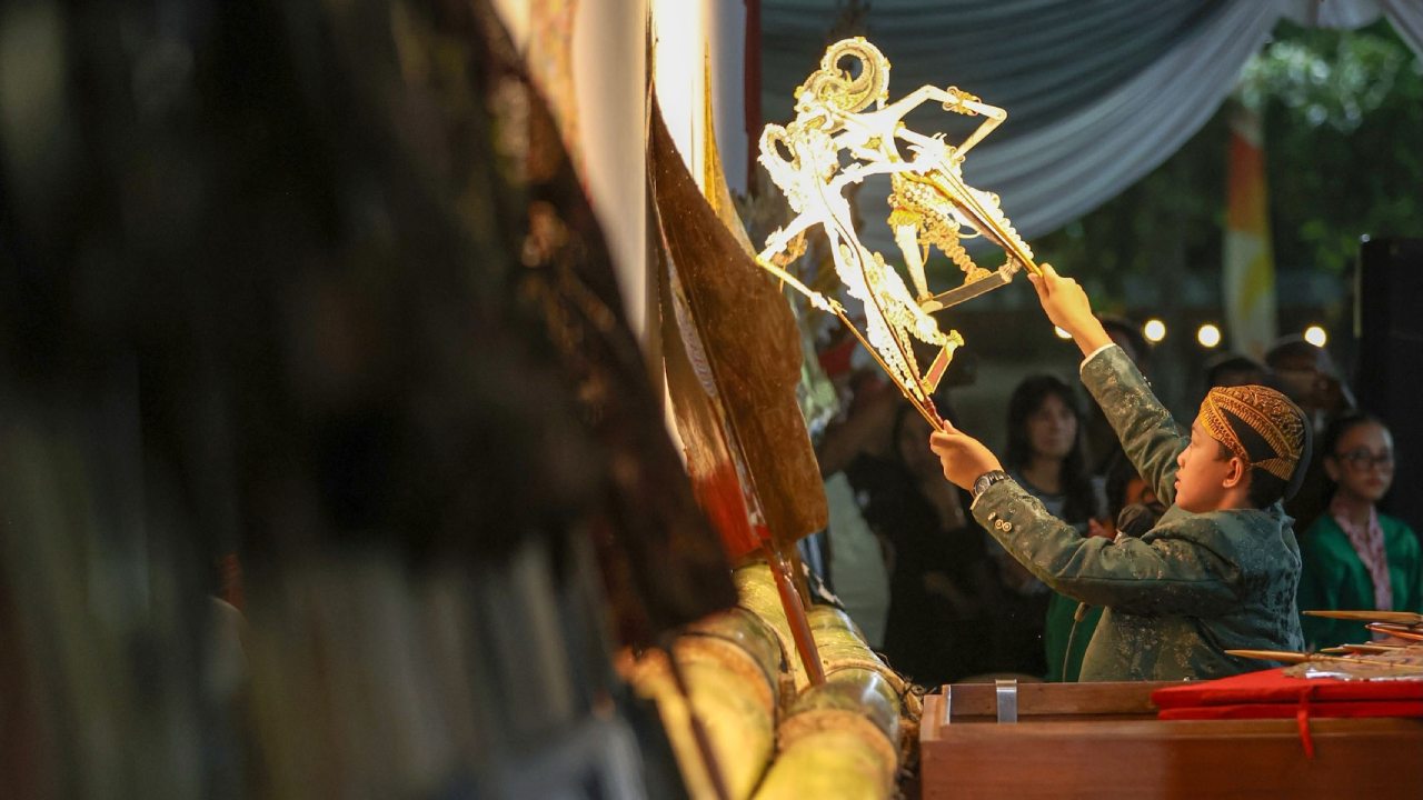 Hari Jadi Kota Surabaya, Pemkot Gelar Ruwatan dan Wayang Kulit di Tugu Pahlawan