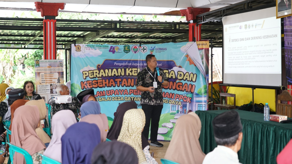 FK UWKS Edukasi Peran Keluarga dan Kesehatan Lingkungan untuk Cegah PPOK, Warga Sumenep Diajak Ciptakan Rumah Bebas Asap