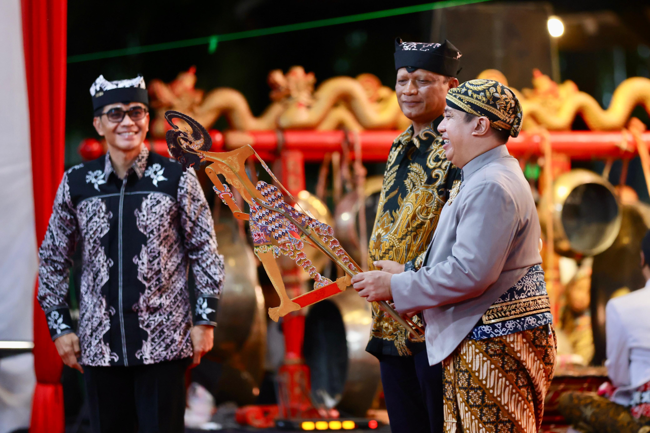 Wayang Kulit Semalam Suntuk di Taman Blambangan, Tinggalkan Pesan yang Bikin Merinding